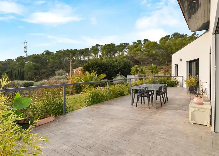 Gorgeous In Saint-nazaire Casa de Férias